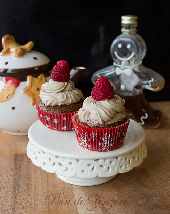 spicy cupcakes with caramel and raspberry